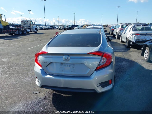 Honda Civic Lx 2018 2HGFC2F5XJH590674 Image 16