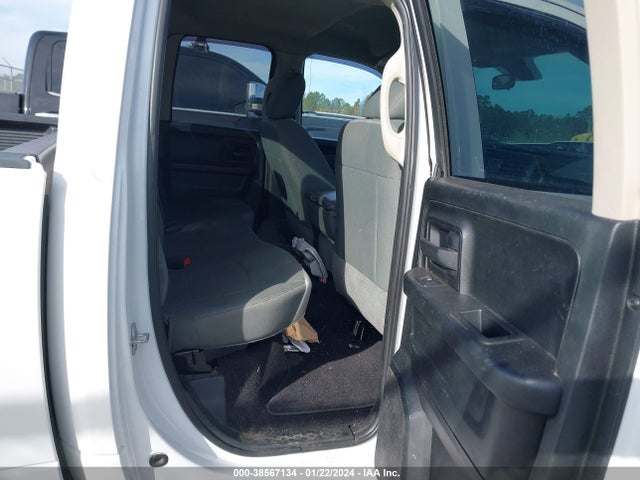 RAM 1500 Express Quad Cab 4x4 6'4 Box 2018 1C6RR7FTXJS291594 Image 8