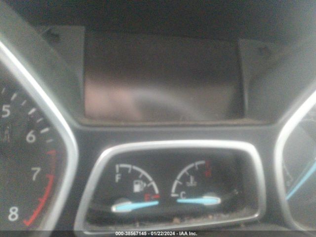 1FMCU9GD5JUA70162 Ford ESCAPE SE
