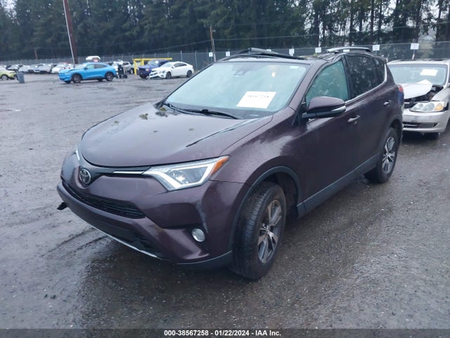 2018 TOYOTA RAV4 XLE VIN: 2T3RFREVXJW746273
