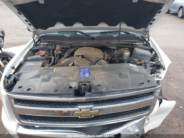 2011 CHEVROLET SILVERADO 1500 LT VIN: 3GCPKSE31BG174181