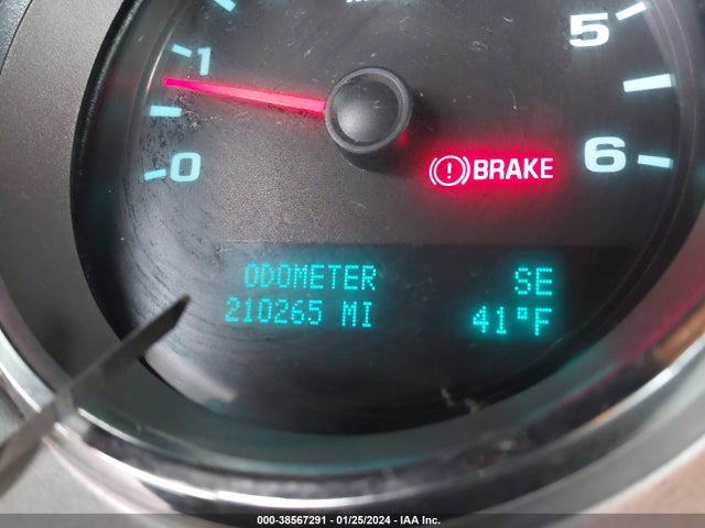 2011 CHEVROLET SILVERADO 1500 LT VIN: 3GCPKSE31BG174181