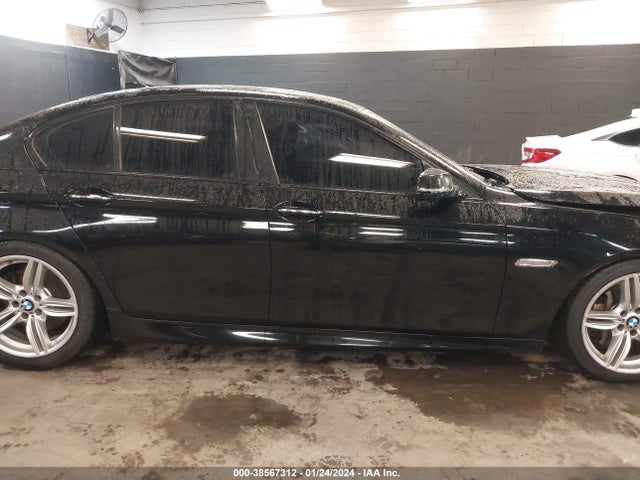 BMW 550i 2015 WBAKN9C58FD961224 Image 13