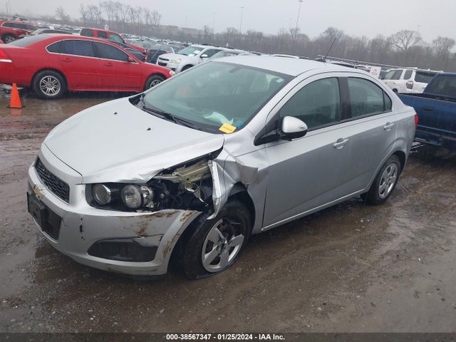 Chevrolet Sonic Ls Auto 2015 1G1JA5SH5F4120677 Image 2