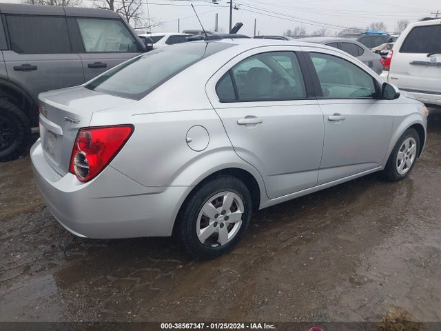 Chevrolet Sonic Ls Auto 2015 1G1JA5SH5F4120677 Image 4
