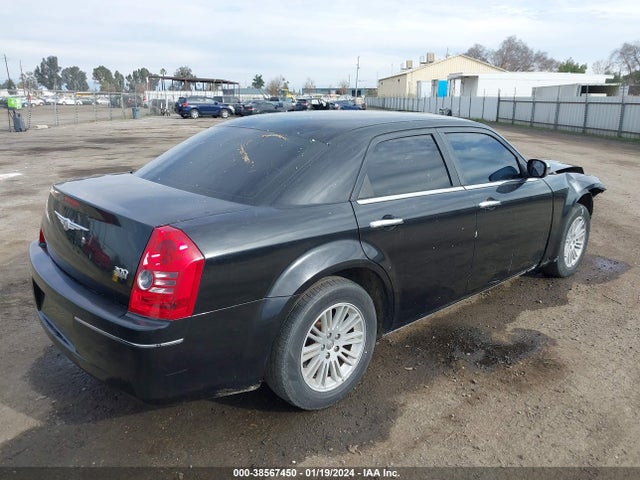 2010 CHRYSLER 300 TOURING VIN: 2C3CA4CD1AH185578