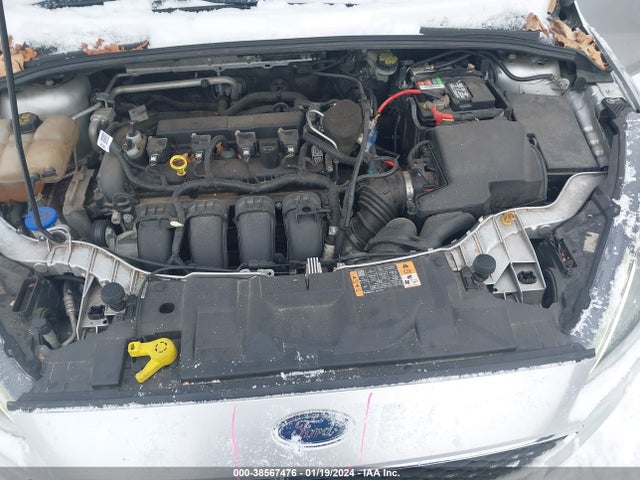 2016 FORD FOCUS SE VIN: 1FADP3K28GL321568