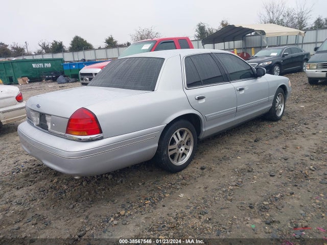 2001 FORD CROWN VICTORIA VIN: 2FAFP73W91X118975
