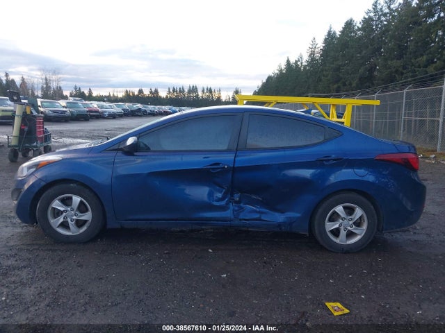 2015 HYUNDAI ELANTRA SE VIN: 5NPDH4AE1FH609833