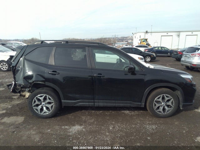 2019 SUBARU FORESTER PREMIUM VIN: JF2SKAEC3KH528696