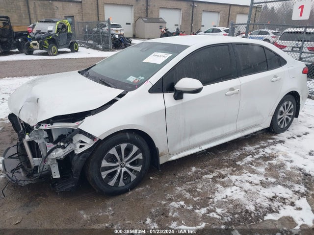 Toyota Corolla Hybrid Le 2022 JTDEAMDE0N3002708 Image 2
