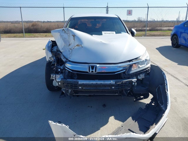 Honda ACCORD LX 2017 1HGCR2F33HA075329 Image 12