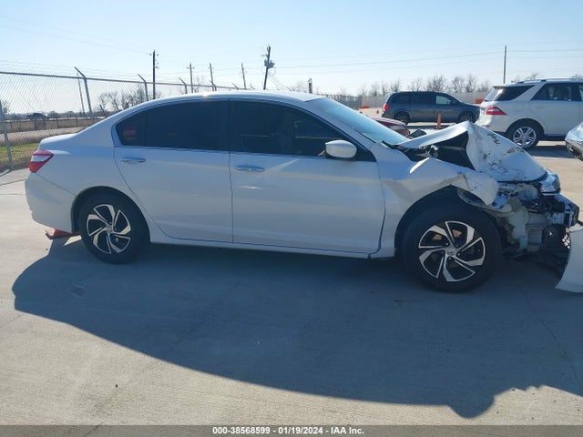 Honda ACCORD LX 2017 1HGCR2F33HA075329 Image 13