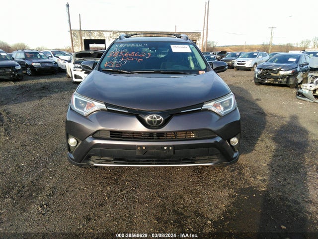 Toyota Rav4 Xle 2018 JTMRFREV4JJ718449 Image 12