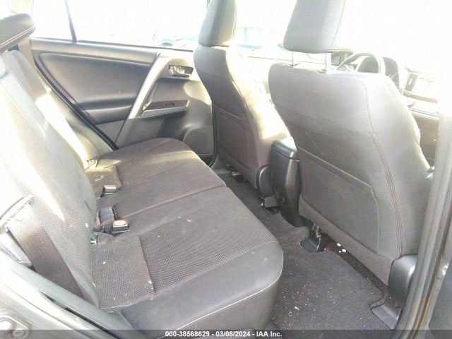 Toyota Rav4 Xle 2018 JTMRFREV4JJ718449 Image 8