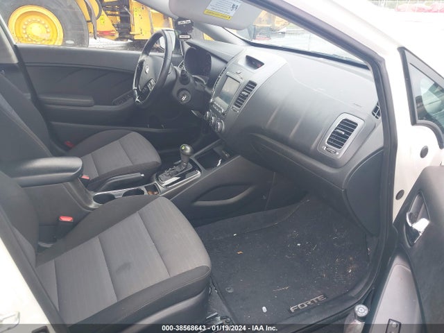 KIA FORTE S 2018 3KPFL4A78JE187016 Image 5