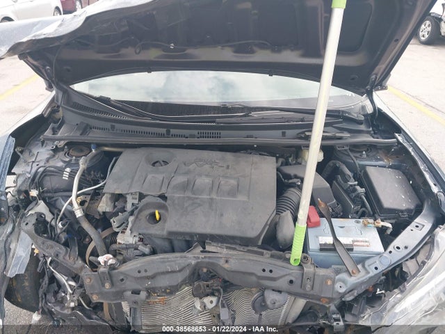 2018 TOYOTA COROLLA LE VIN: 2T1BURHE9JC067317
