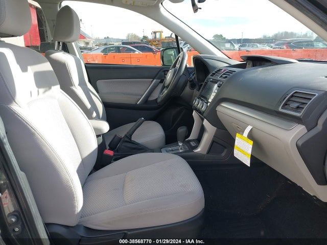 JF2SJAGC0HH585690 Subaru Forester 2.5i Premium