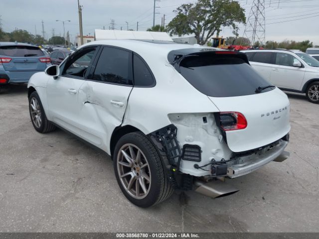 2018 PORSCHE MACAN WP1AA2A52JLB07444 Photo 2
