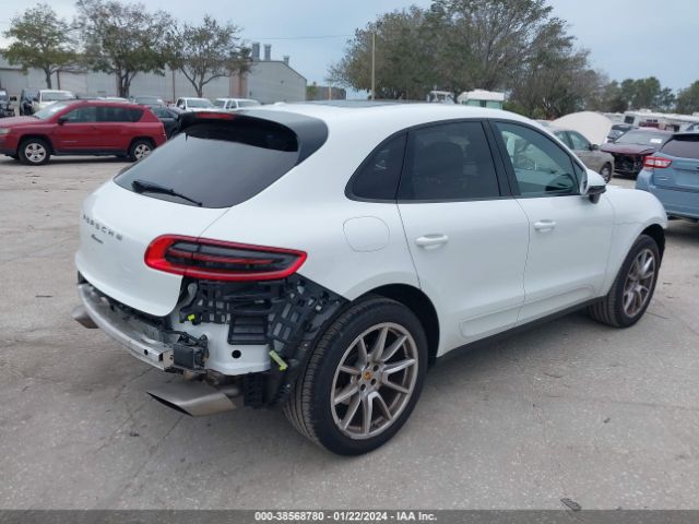 2018 PORSCHE MACAN WP1AA2A52JLB07444 Photo 3