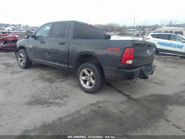 RAM 1500 Express 2016 3C6RR7KT1GG266704 Image 3