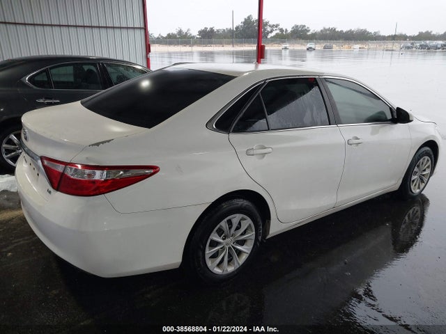 Toyota CAMRY LE 2016 4T4BF1FK2GR544199 Image 4