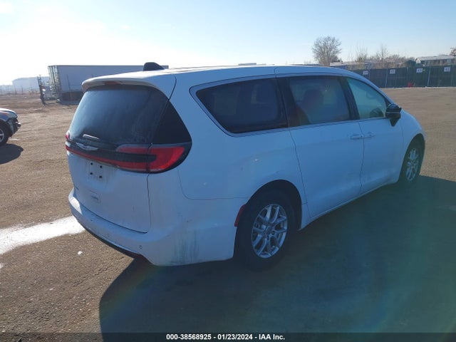 Chrysler Pacifica Touring 2023 2C4RC1FG2PR547408 Image 4