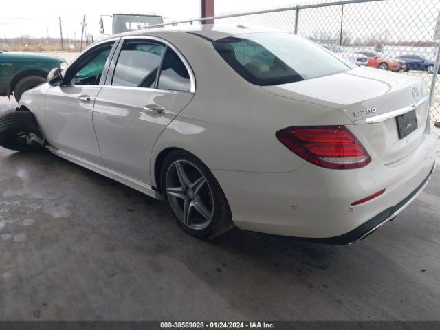 WDDZF4KB8HA014283 Mercedes-Benz E 300 4matic