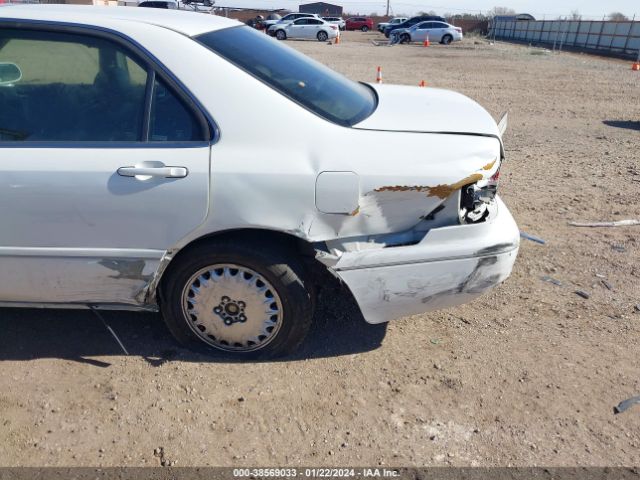 1997 ACURA RL JH4KA9649VC003858 Photo 5