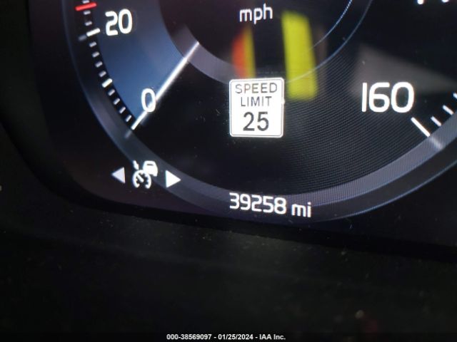 YV4162UK6K2132176 Volvo Xc40 T5 Momentum