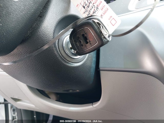 2016 HYUNDAI SONATA SE VIN: 5NPE24AF2GH367179