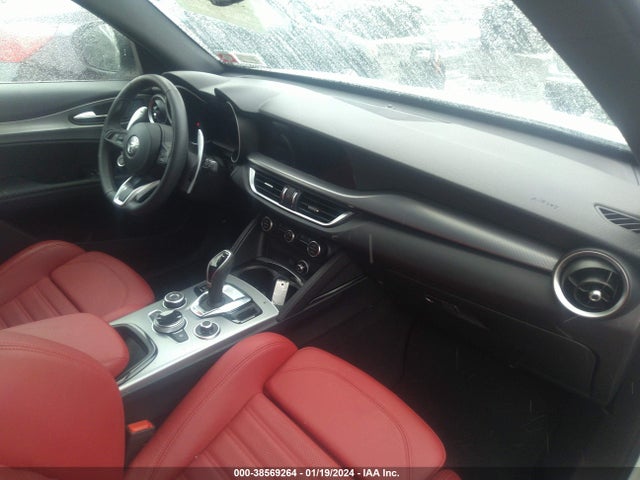 ZASPAKBN3R7D71276 Alfa Romeo Stelvio Veloce Awd
