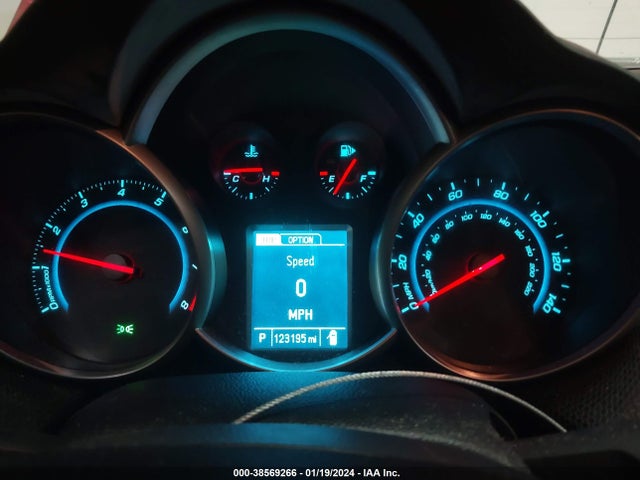 38569266 :رقم المزاد ، 1G1PC5SB9E7414273 vin ، 2014 Chevrolet Cruze 1lt Auto مزاد بيع
