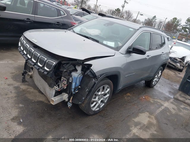 Jeep Compass Latitude Lux 4x4 2022 3C4NJDFB7NT207532 Image 2