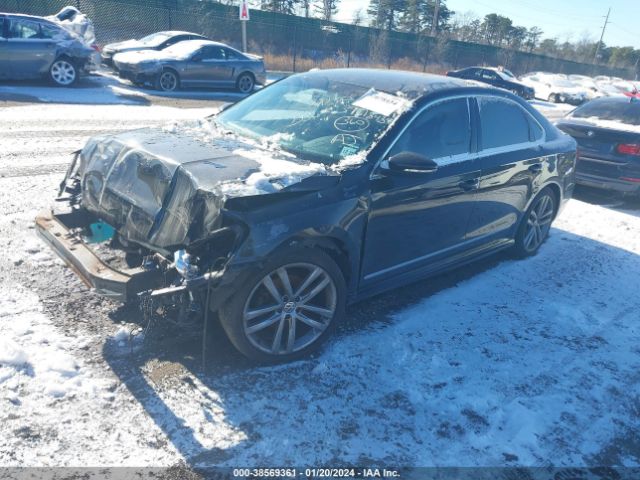 1VWDT7A37HC044045 Volkswagen Passat 1.8t R-line