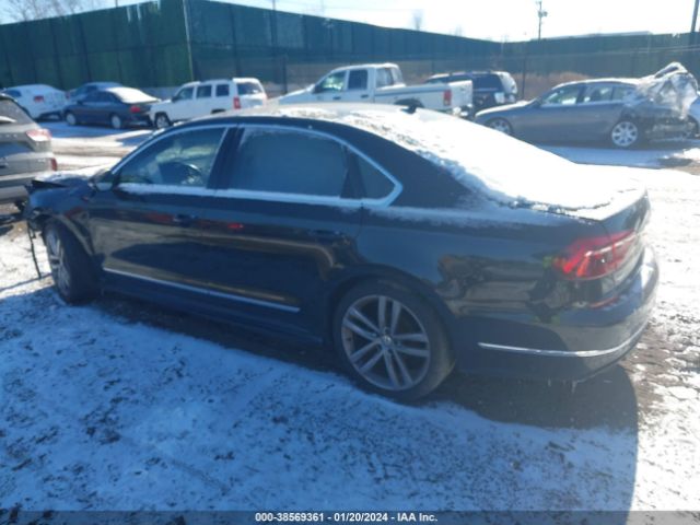 1VWDT7A37HC044045 Volkswagen Passat 1.8t R-line