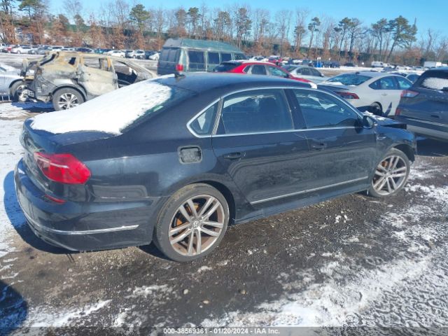 1VWDT7A37HC044045 Volkswagen Passat 1.8t R-line