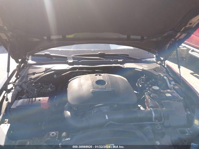 2017 JAGUAR XE SAJAD4BG2HA969848 Photo 9