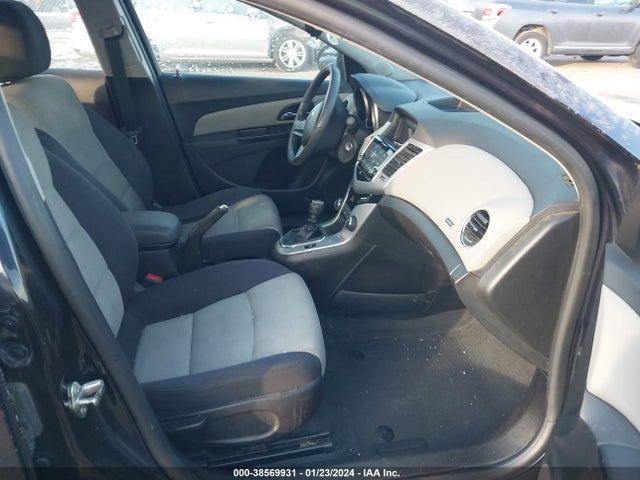 Chevrolet Cruze Ls Manual 2014 1G1PB5SG2E7352276 Image 5