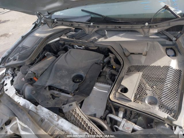 55SWF4JB5GU119706 Mercedes-Benz C 300 Luxury/sport