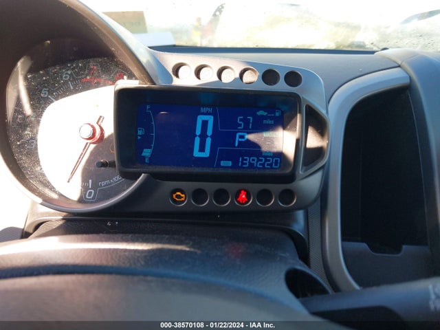 Chevrolet Sonic Lt Auto 2015 1G1JC6SG0F4213095 Image 7