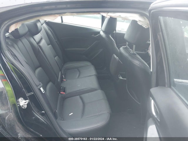 3MZBN1V36JM262393 Mazda Mazda3 Touring