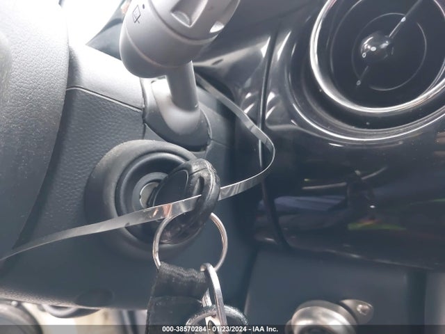 2006 MINI COOPER S WMWRE33566TL22146 Photo 10