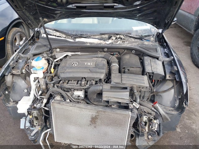 1VWBT7A38GC012761 Volkswagen Passat 1.8t Se