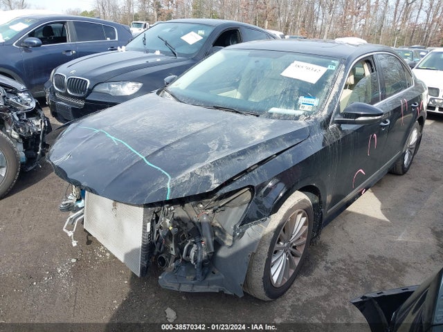 1VWBT7A38GC012761 Volkswagen Passat 1.8t Se