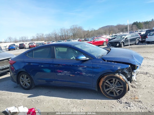 Hyundai Elantra Value Edition 2018 5NPD84LF9JH360745 Image 13
