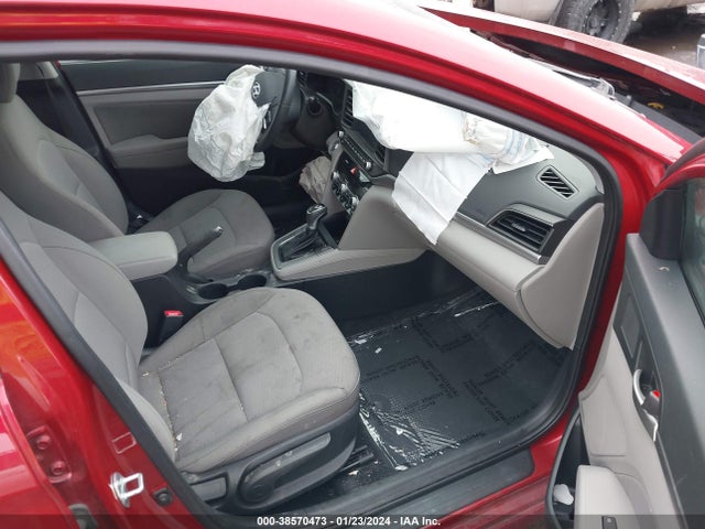 Hyundai Elantra Value Edition 2019 5NPD84LF7KH440885 Image 5