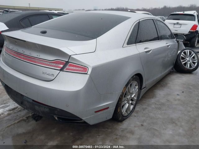 3LN6L2J96FR618230 Lincoln MKZ