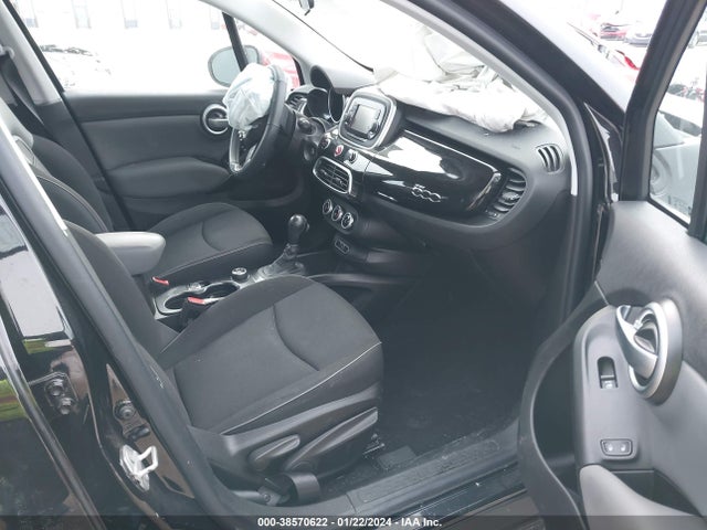 2017 FIAT 500X ZFBCFYAB7HP537478 Photo 4