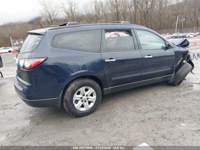 Chevrolet Traverse Ls 2017 1GNKRFKD9HJ207114 Image 4